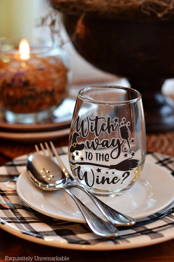 Halloween Wine Glasses DIY Halloween Wine Glasses DIY